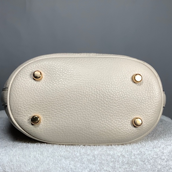 Coach Dempsey Bucket Bag in Signature Jacquard With Stripe And Coach Patch - Picture 6 of 12